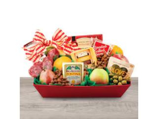 Satisfy your cravings with our gourmet food and wine pairing basket