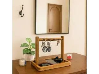 Elegant Key Ring Holder for Wall