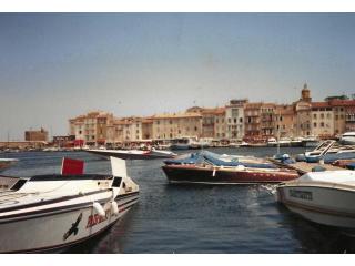 Root for the underdog help the little guy